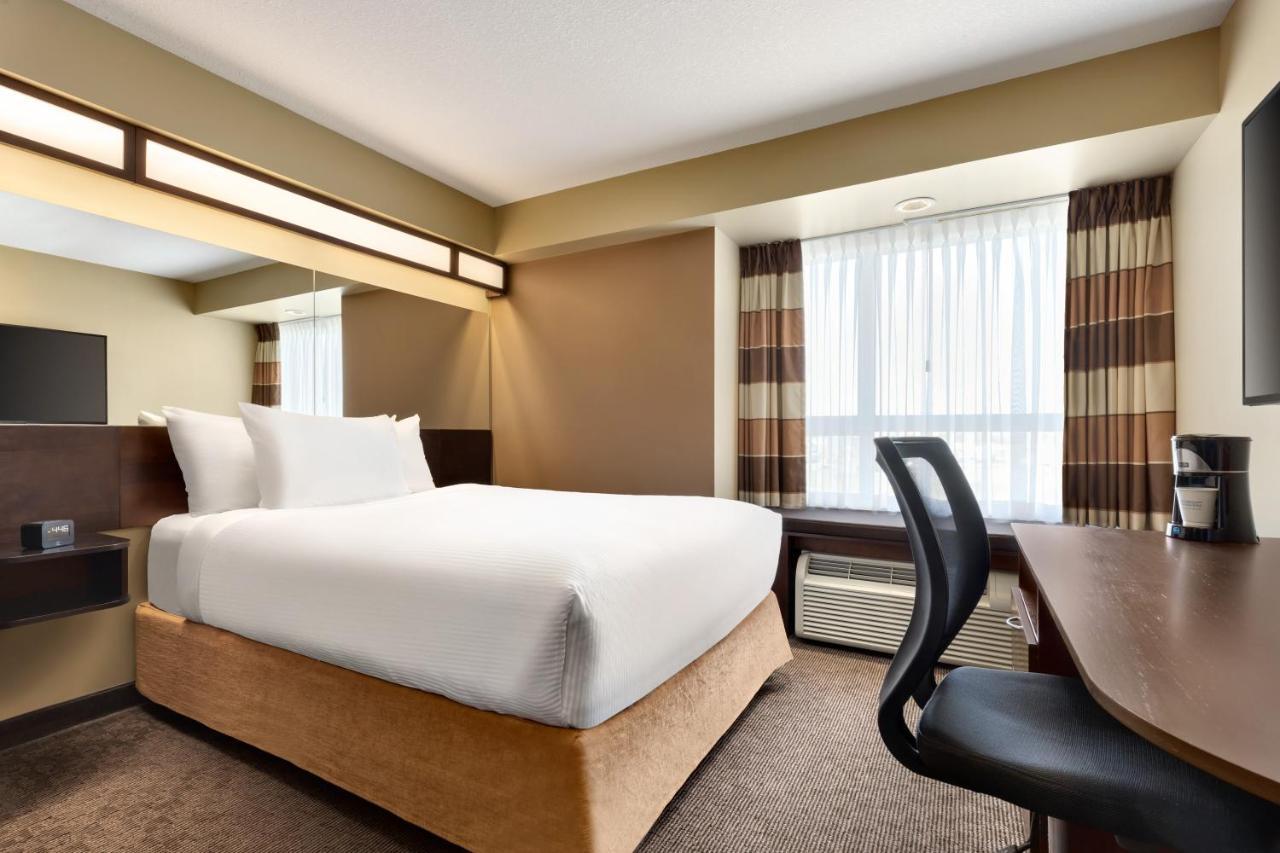 Microtel Inn And Suites By Wyndham Weyburn Εξωτερικό φωτογραφία